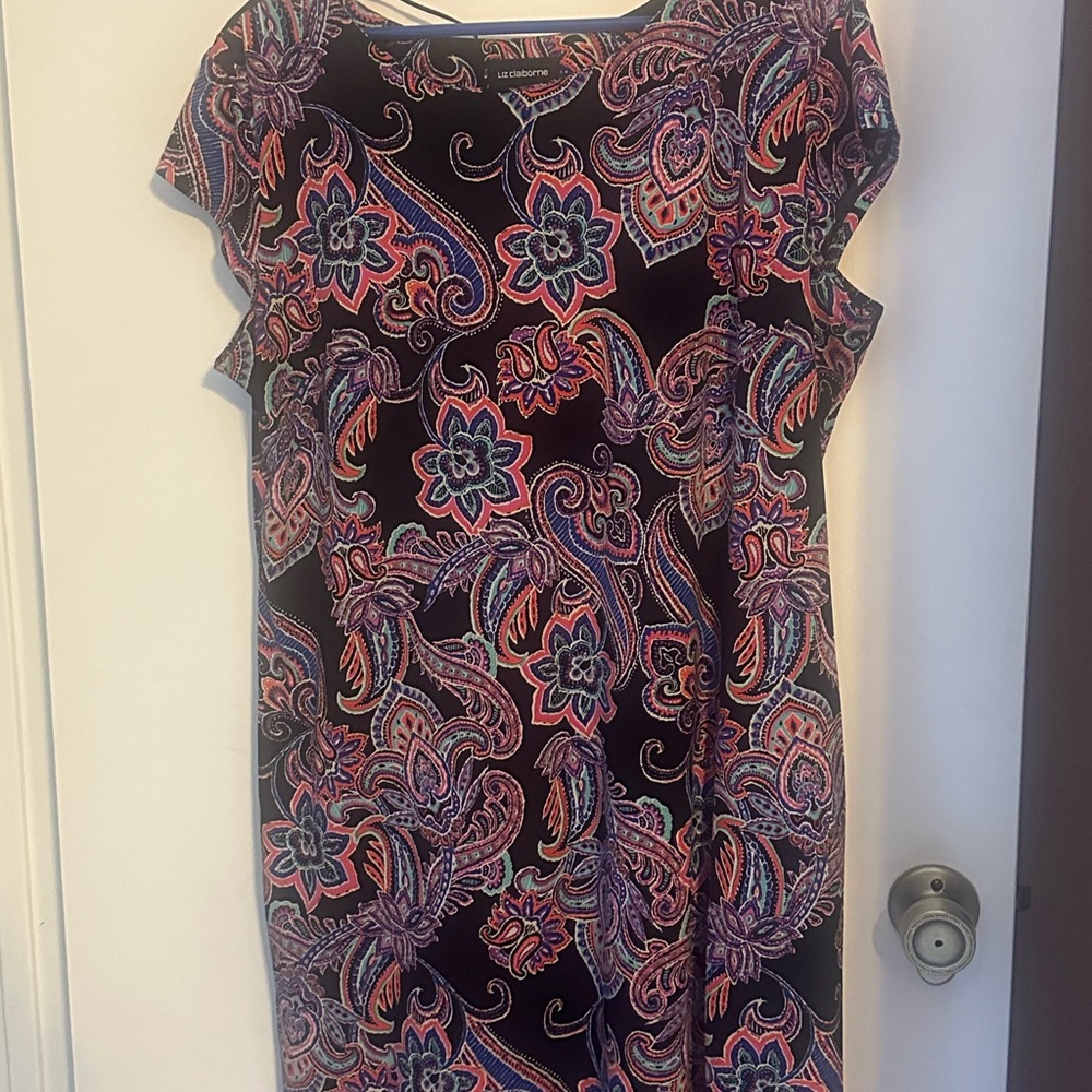 Liz Claiborne XL black floral pattern cap sleeve dress. GUC.
